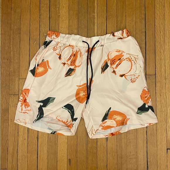 SHEIN Shirt and Short Set - Picture 3 of 3